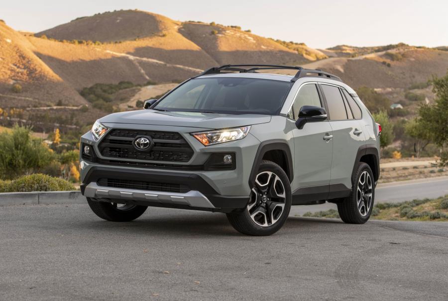  Toyota RAV4 Adventure 2018 года  (NA) (фото 43 из 196)